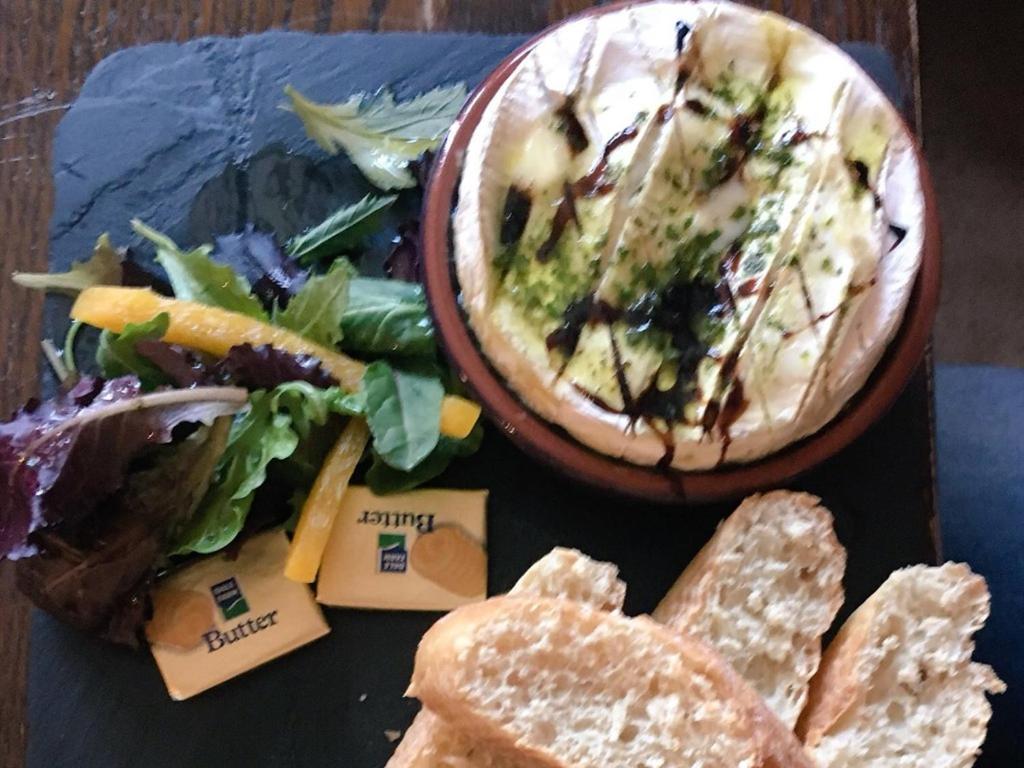 The Bell Inn, Rickinghall Ngoại thất bức ảnh